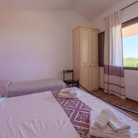 Casa Ginestre Piscina E Vista Mare 아파트